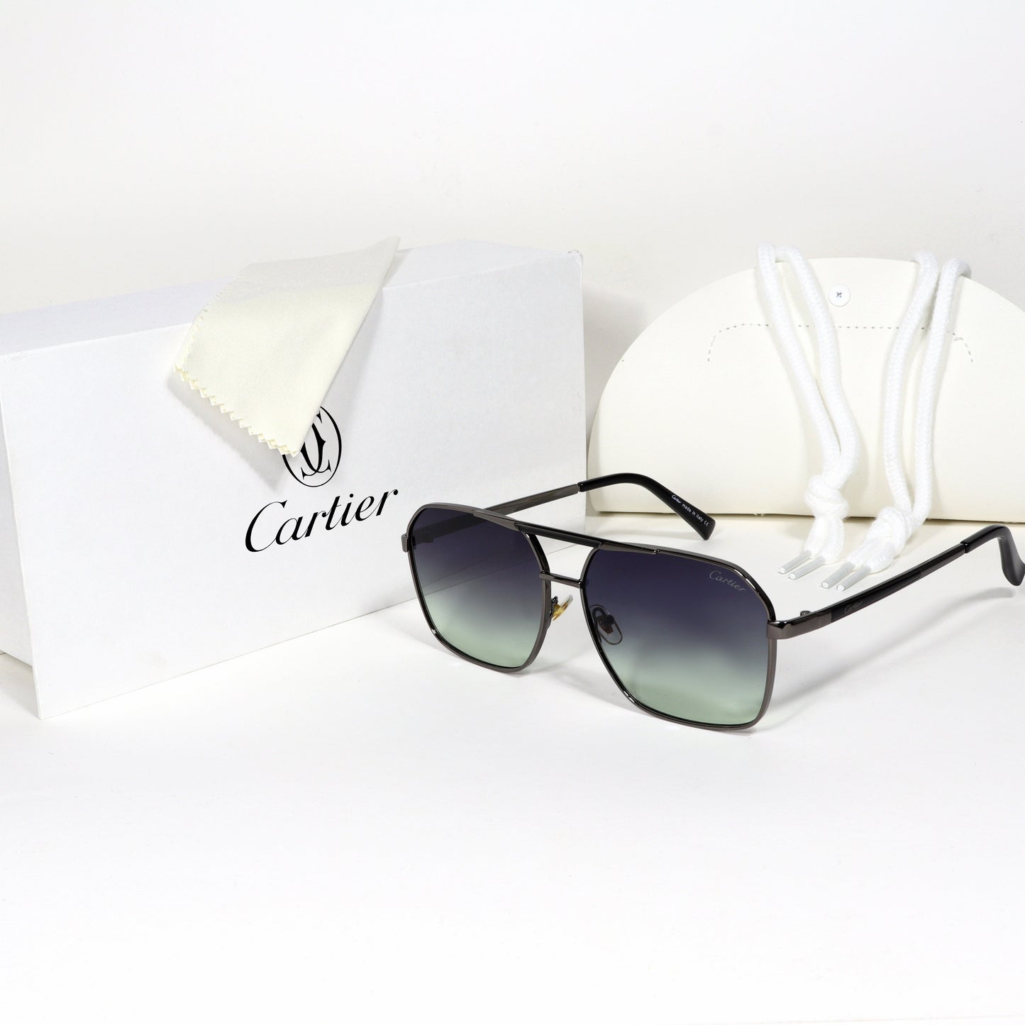 Cartier - CRT06