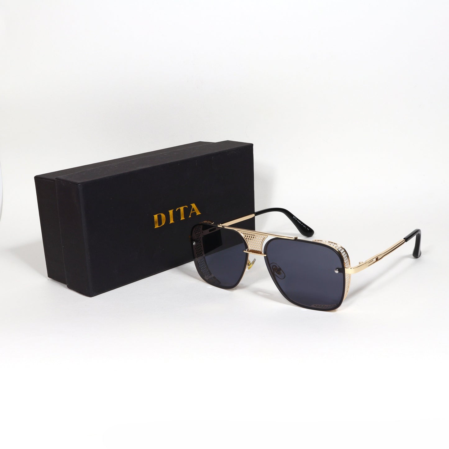 Dita - DT01