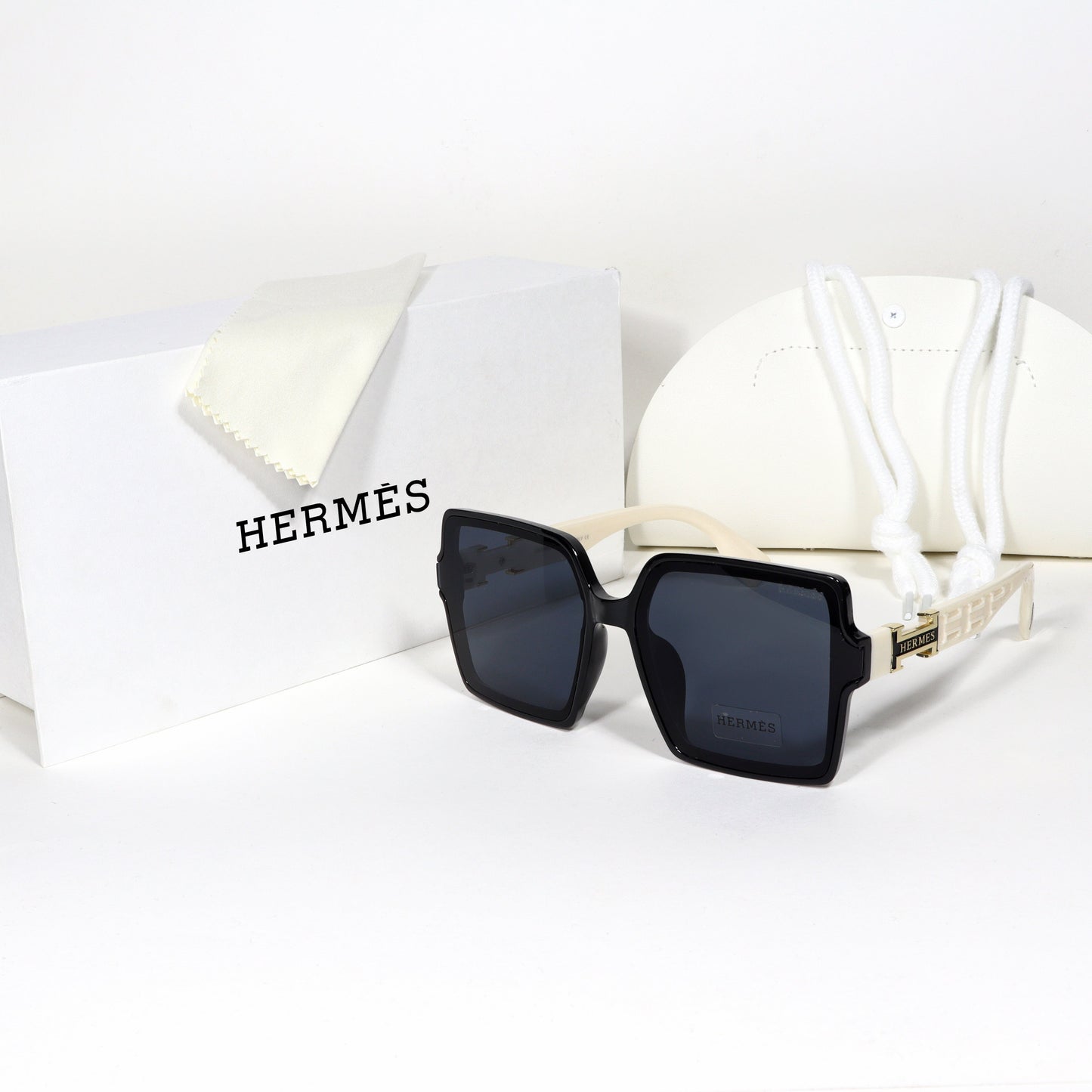 Hermes - HRM04