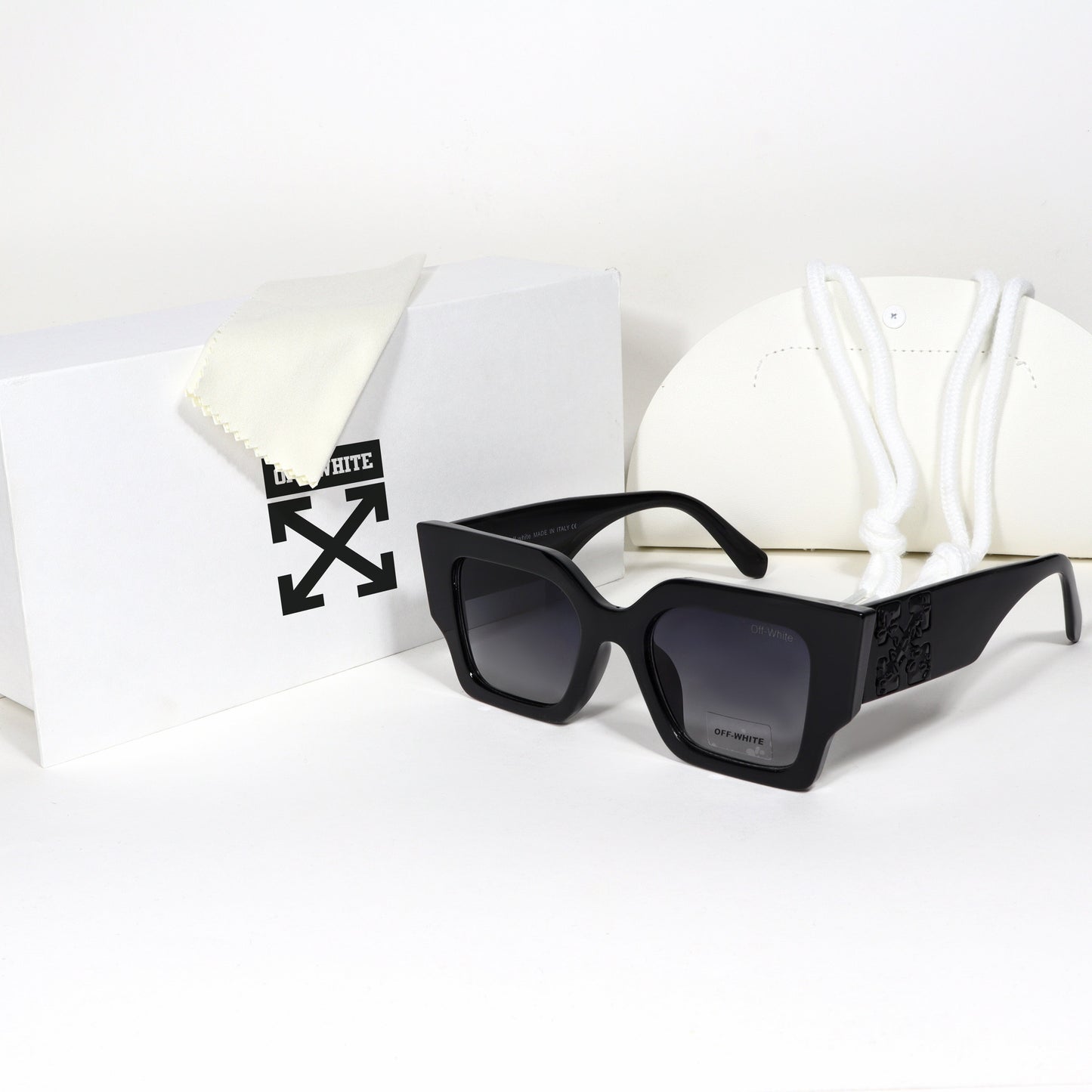 Off White - OFF03