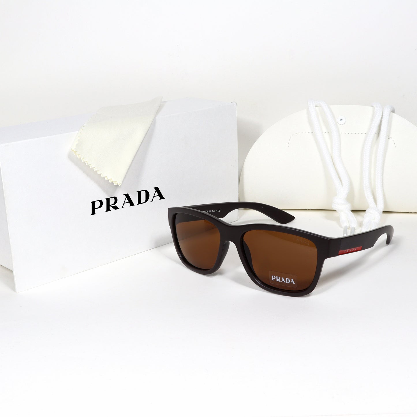 Prada - PR01