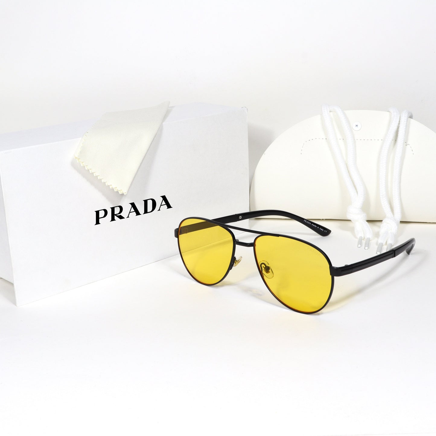Prada - PR06